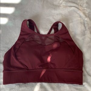 Lululemon Breathe it in Bra size 8 - maroon